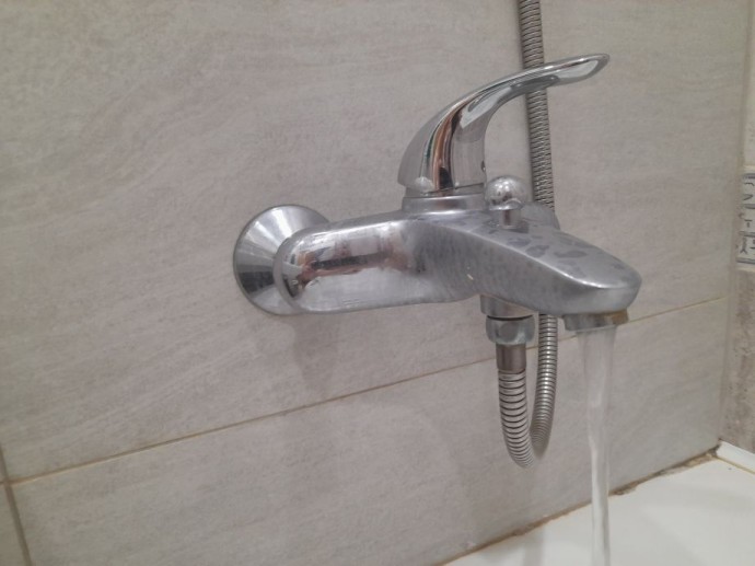 Жителей двух районов Владивостока предупредили о полном отключении холодной воды