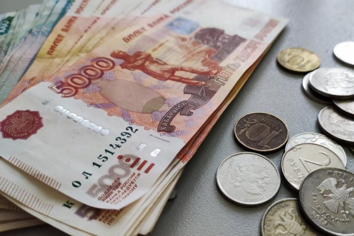 И работающим, и неработающим. Всем, кто получает пенсию, дадут разовую выплату в апреле
