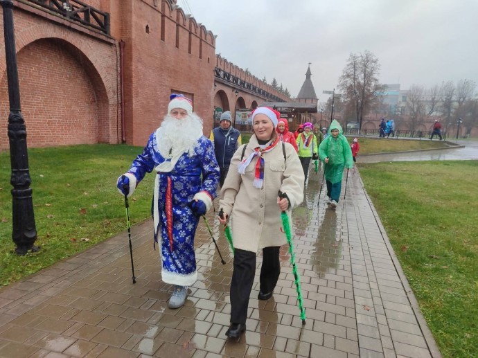 «Променад Дедов Морозов» состоялся в Туле