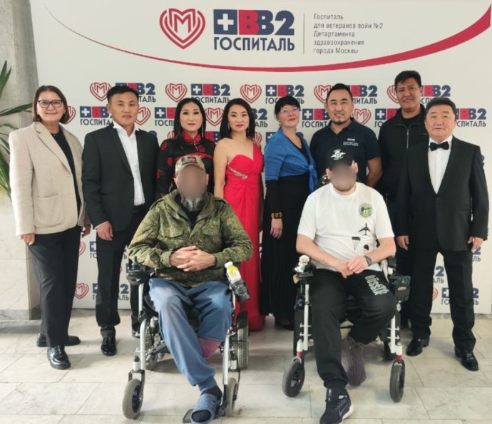 Оперные певцы Бурятии спели для бойцов СВО Оперные певцы Бурятии спели для бойцов СВО