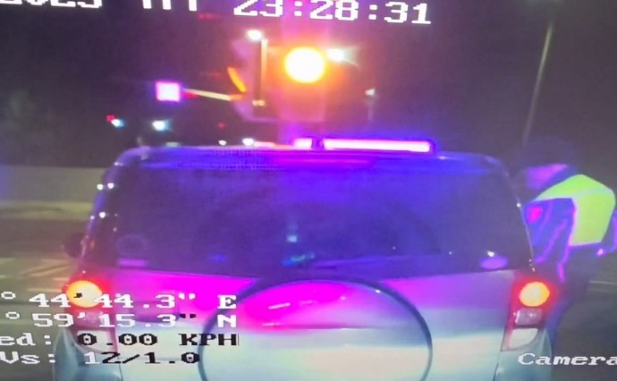 "Меня мама не простит": 16-летнего водителя на Toyota Rush задержали инспекторы в Южно-Сахалинске