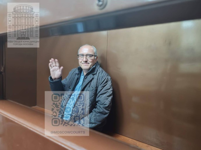 Экс-депутат Мосгордумы Максим Круглов* и писатель Павел Сюткин* включены в список террористов и экстремистов Экс-депутат Мосгордумы Максим Круглов* и писатель Павел Сюткин* включены в список террористов и экстремистов