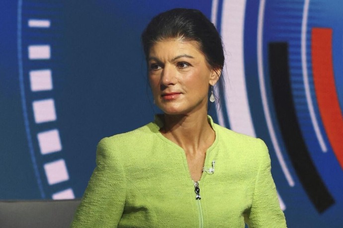 Вагенкнехт призвала Евросоюз предложить снятие санкций с России