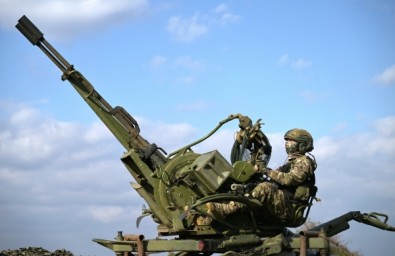 Средства ПВО сбили четвёртый летевший на Москву беспилотник