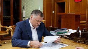 Марат Хуснуллин провёл встречу с врио губернатора Ростовской области Юрием Слюсарем