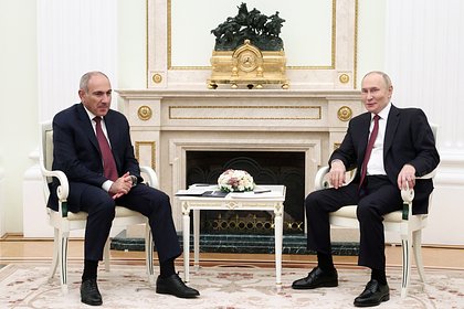 Пашиняну пришлось почти до часу ночи ждать встречи с Путиным Пашиняну пришлось почти до часу ночи ждать встречи с Путиным