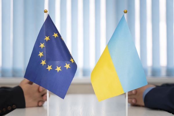 Евросоюз поможет Украине, если венгерско-словацкие блокировки продолжатся — СМИ Евросоюз поможет Украине, если венгерско-словацкие блокировки продолжатся — СМИ