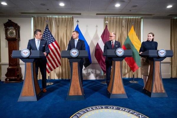 Хегсет не дал Прибалтике гарантий насчет сохранения численности своих войск — Певкур Хегсет не дал Прибалтике гарантий насчет сохранения численности своих войск — Певкур