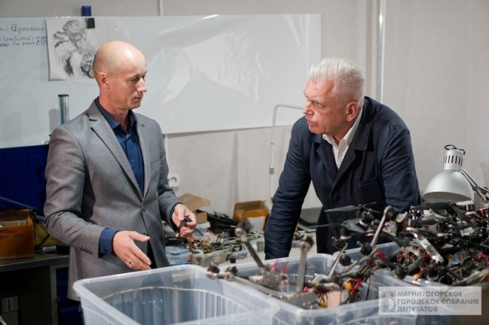 В Магнитогорске ремонтируют неисправные дроны и отправляют на СВО