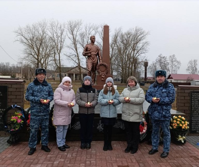 Сотрудники УФСИН по Мордовии почтили память неизвестных солдат