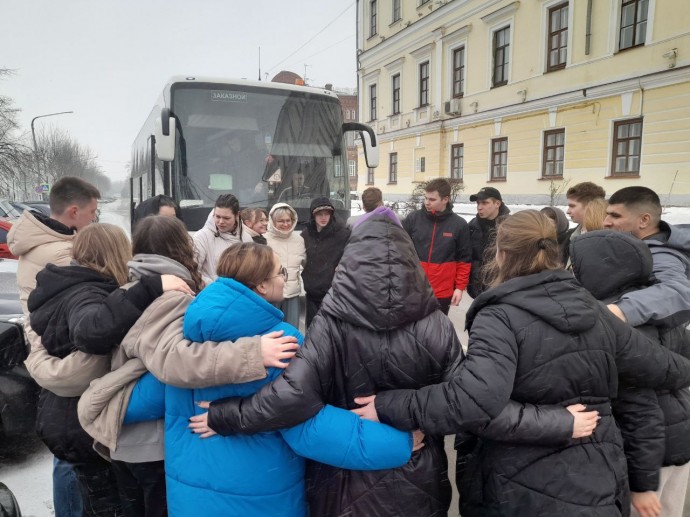 Костромские студенты отправились спасать Анапу от экологической катастрофы