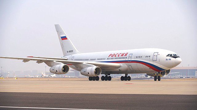 Вячеслав Володин прибыл в Ханой