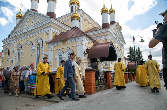 В Инсарской женской обители отметили престольный праздник