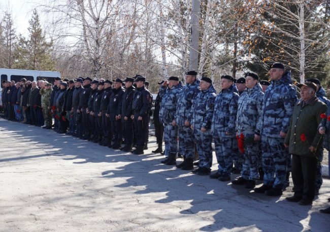 В Магнитогорске почтили память погибших от рук террористов милиционеров