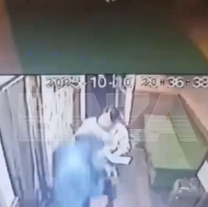 Во Владивостоке банда подростков-грабителей терроризирует местные кафе