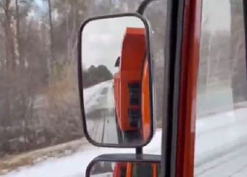 Уборочная техника вышла на дороги Приамурья после снегопада Уборочная техника вышла на дороги Приамурья после снегопада