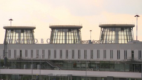 В Пулково с рейса Петербург — Пермь сняли пьяного дебошира