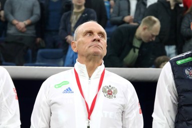 Кафанов ответил, кто из вратарей сыграет против Перу и Чили