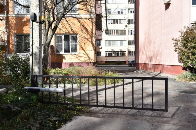 Ярославцы смогут получать компенсации за установку ограждающих устройств во дворах Ярославцы смогут получать компенсации за установку ограждающих устройств во дворах