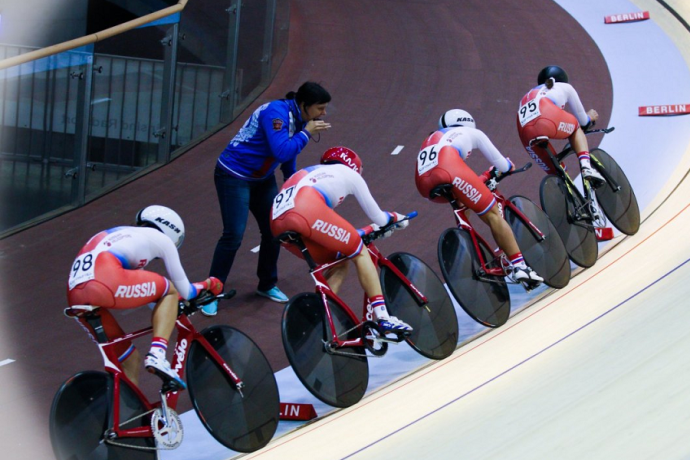 Российские велогонщики попали в больницу после падения на чемпионате мира