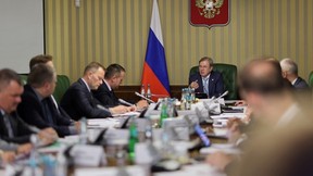 Виталий Савельев провёл совещание по развитию беспилотного транспорта