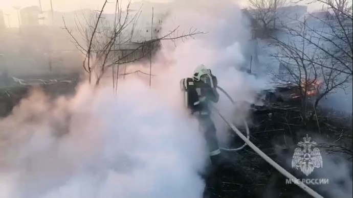 В Астраханской области горели сено, мусор и автомобиль