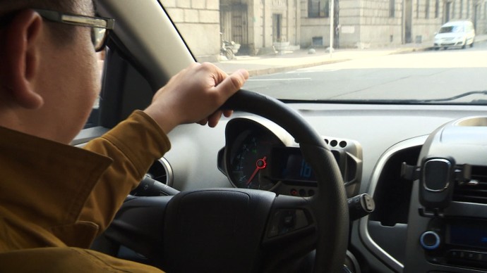 Полиция поймала водителя, разъезжавшего по Петербургу с поддельными правами