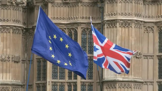 YouGov: Большинство британцев хотят перезапуска торговли с ЕС вместо сделки с США