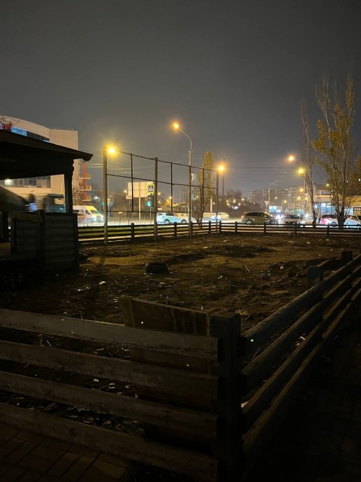 В Астрахани демонтировали знаменитую детскую площадку «Теремок» В Астрахани демонтировали знаменитую детскую площадку «Теремок»