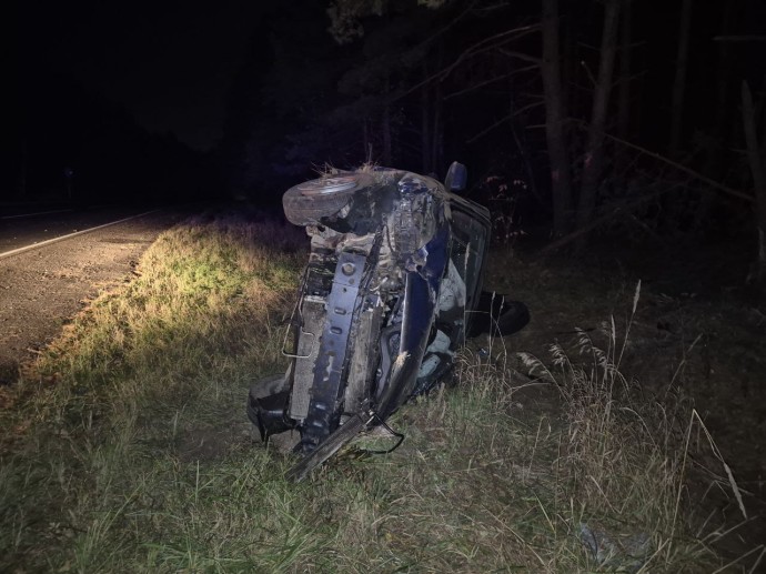 Женщина отвлеклась за рулем и улетела в кювет в Костромском районе