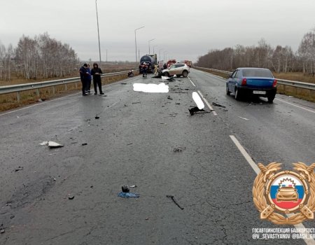 В Башкирии в жутком ДТП с бензовозом у пассажира иномарки оторвало ногу