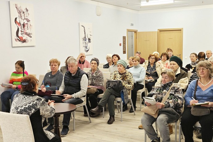 Москвичей старшего поколения приглашают на занятия по мемуаристике