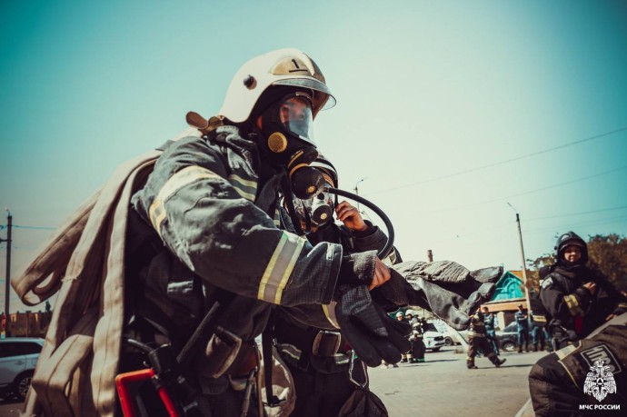 В Астрахани из-за короткого замыкания горели дачный дом и квартира