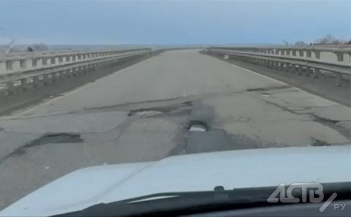 Сахалинские автомобилисты жалуются на состояние дороги Поронайск – Макаров