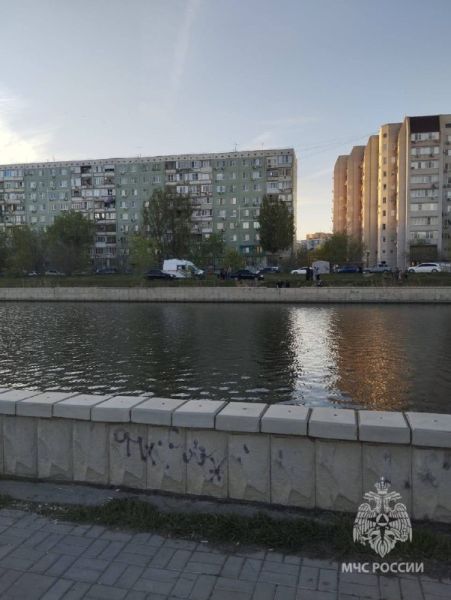 Юноша прыгнул за удочкой и погиб в центре Астрахани