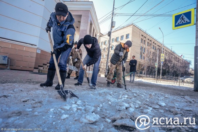 Более 200 тысяч якутян приняли участие в субботниках в 2025 году