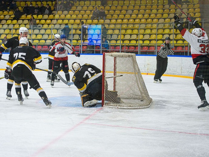 Международный турнир по хоккею в Белгороде выиграла московская команда «Перцы» Международный турнир по хоккею в Белгороде выиграла московская команда «Перцы»
