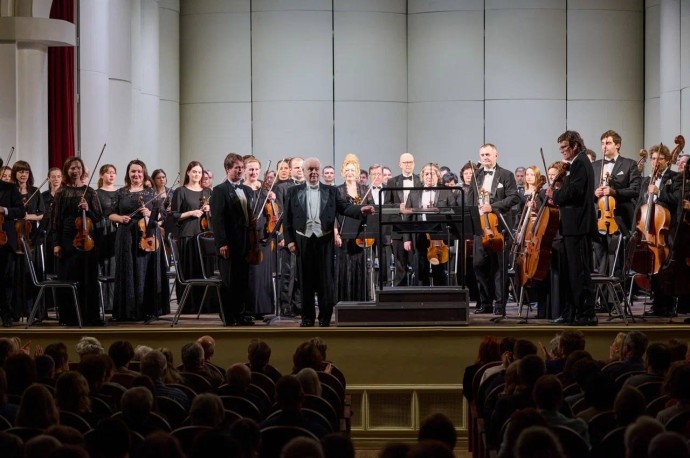 Аплодисменты: Тульская областная филармония открыла 88-й концертный сезон