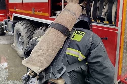 В Приамурье дети помогли потушить пожар в пристройке к дому В Приамурье дети помогли потушить пожар в пристройке к дому