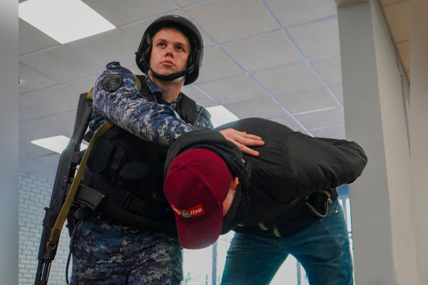 В Пензе на краже продуктов попался молодой парень В Пензе на краже продуктов попался молодой парень