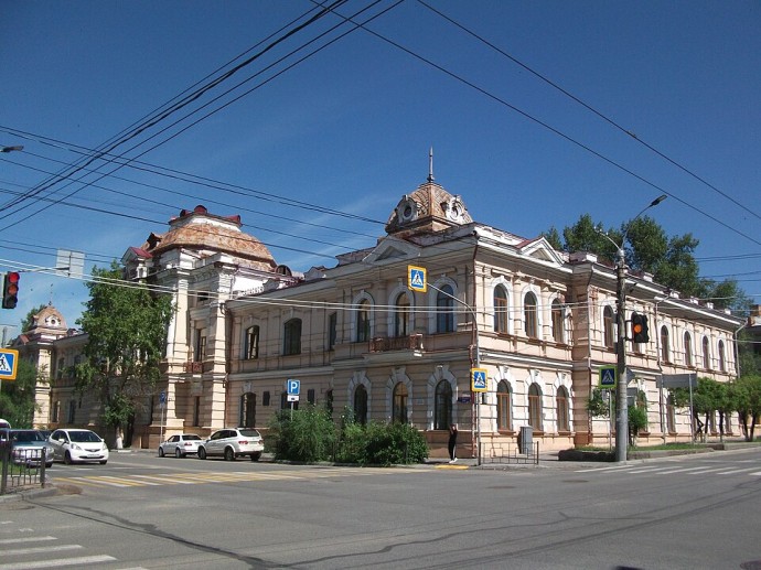 Традиции проектирования и строительства в России на примере создания Первой женской гимназии в Чите