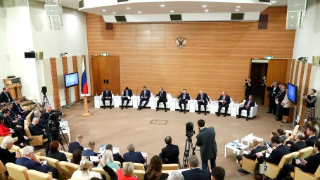 В Комитете по промышленности и торговле обсудили вопросы автоматизации и повышения производительности труда