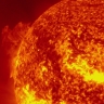 От Солнца оторвался гигантский протуберанец