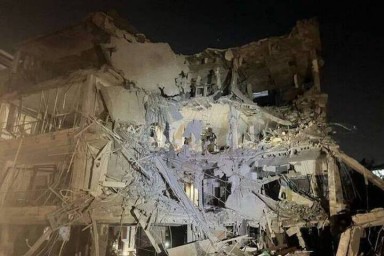При ударе Израиля по ядерному комплексу в Иране повреждены здания - Гросси