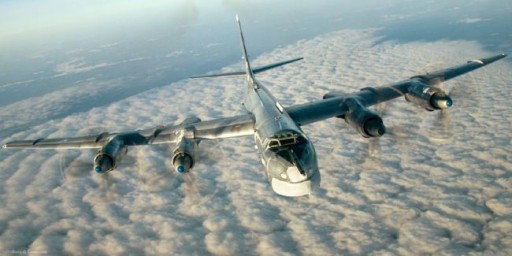Российские ракетоносцы Ту-95МС вылетели на патрулирование Баренцева моря