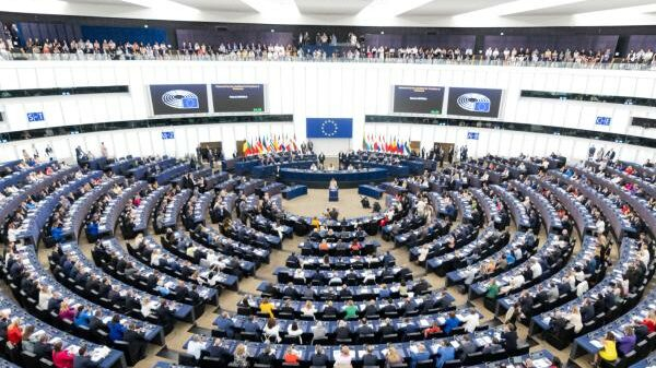 Китай призвал Евросоюз исключить свои компании из санкционных списков Китай призвал Евросоюз исключить свои компании из санкционных списков