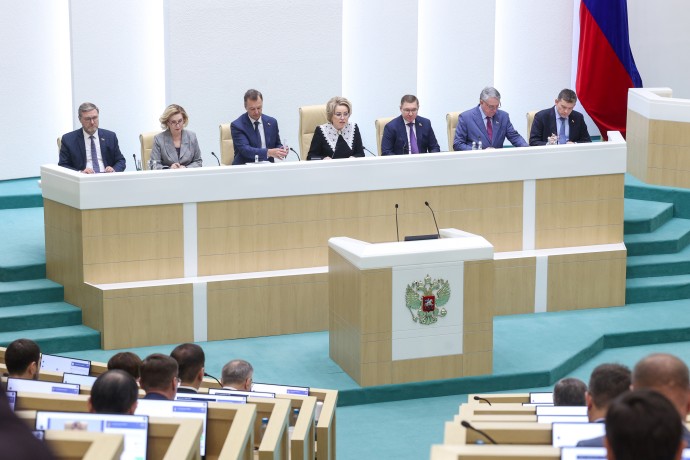 Матвиенко пообещала наращивать помощь участникам СВО и их семьям Матвиенко пообещала наращивать помощь участникам СВО и их семьям