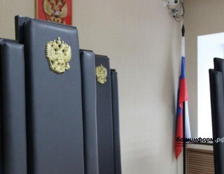 Экс-полицейского в Башкирии осудят за взятки