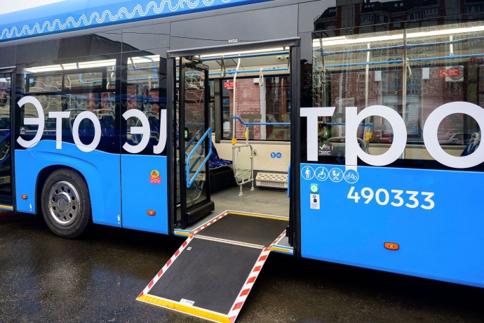 На маршрут Е41 в Зеленограде впервые вышел электробус с ночной зарядкой На маршрут Е41 в Зеленограде впервые вышел электробус с ночной зарядкой