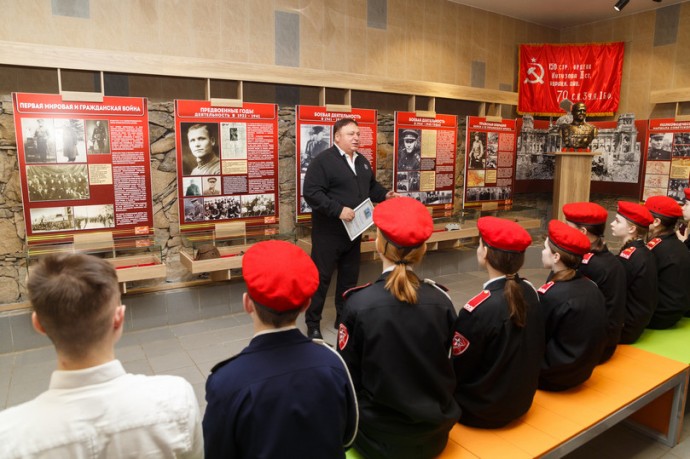 Кировские школьники продемонстрировали отличные знания о Маршале Коневе Кировские школьники продемонстрировали отличные знания о Маршале Коневе